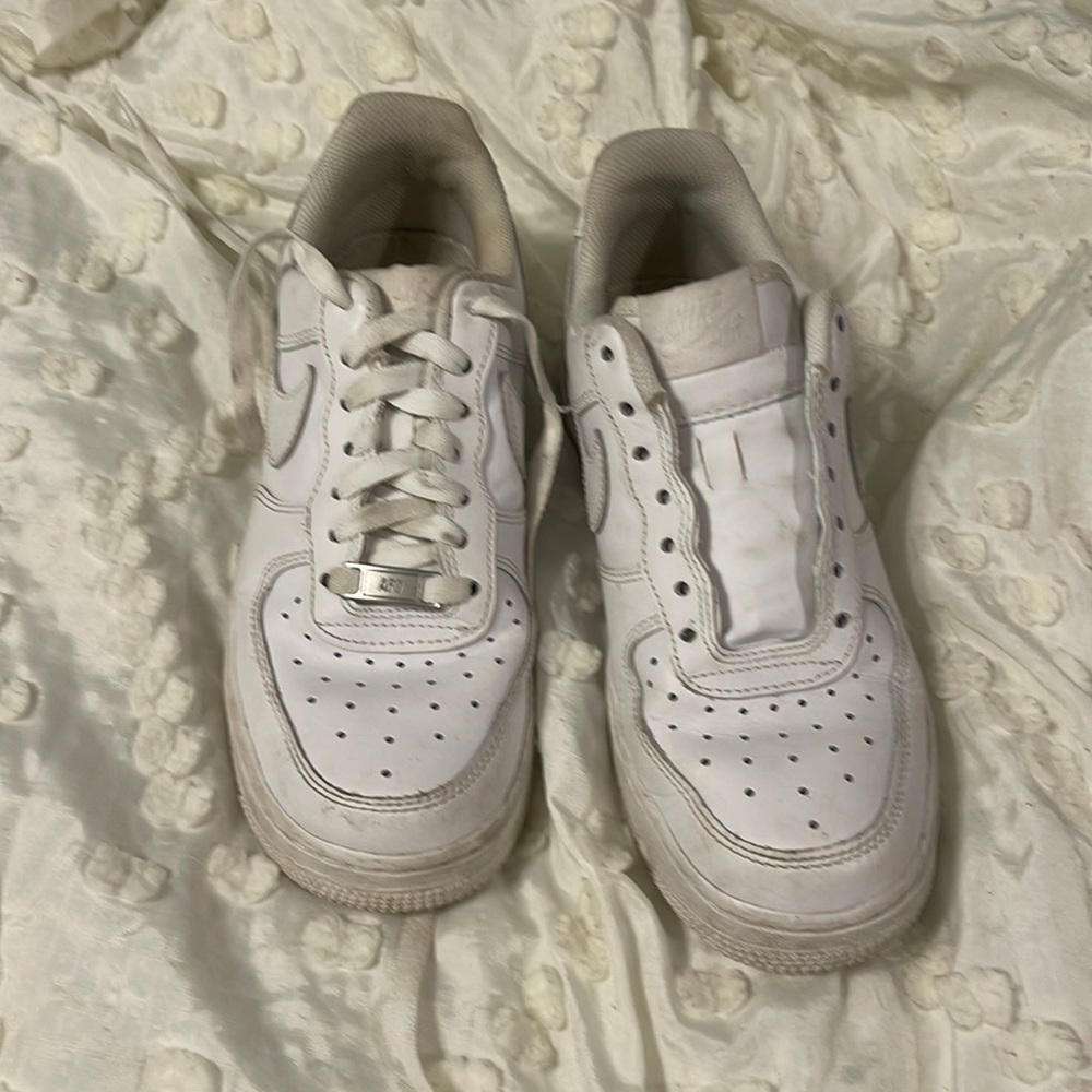 Used Nike Air Force 1